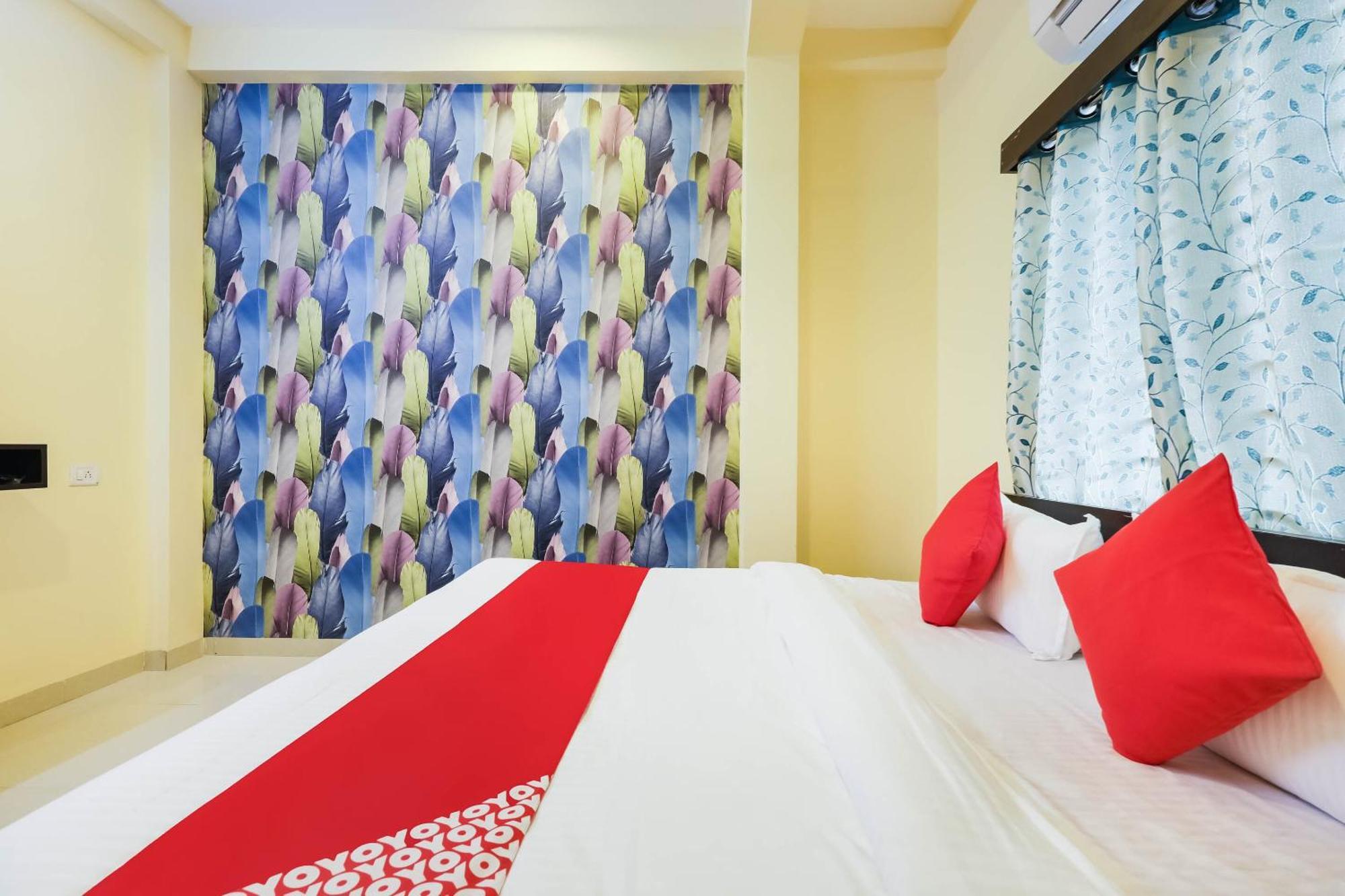 Hotel O The Dreams Indore Bagian luar foto